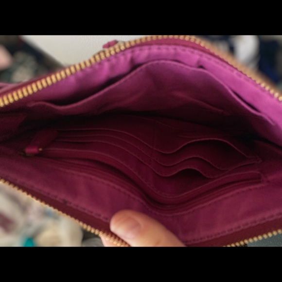 Fossil bag crossbody magenta great condition - Picture 3 of 6